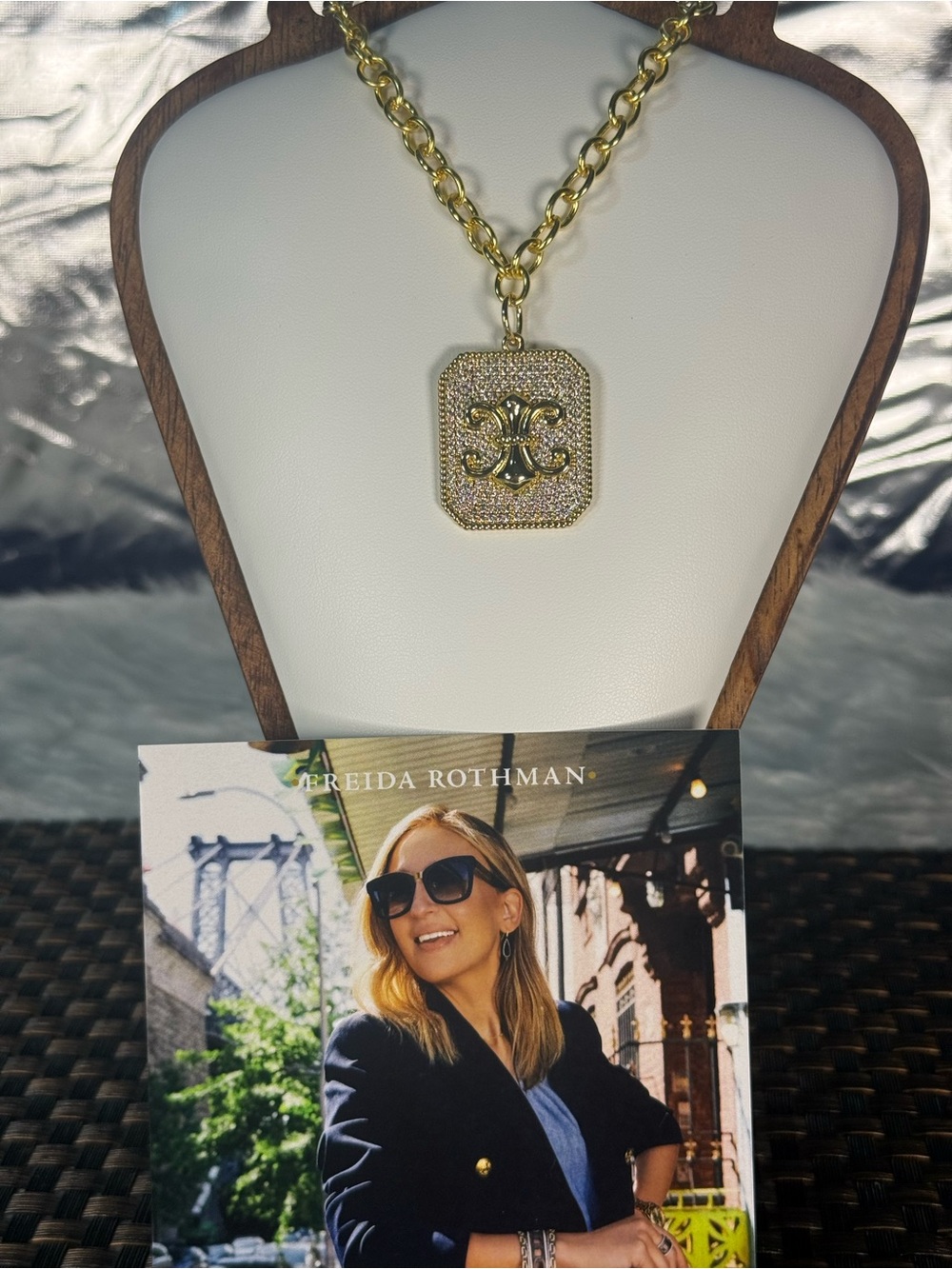 Gold Pave Medallion Pendant Necklace - Gold